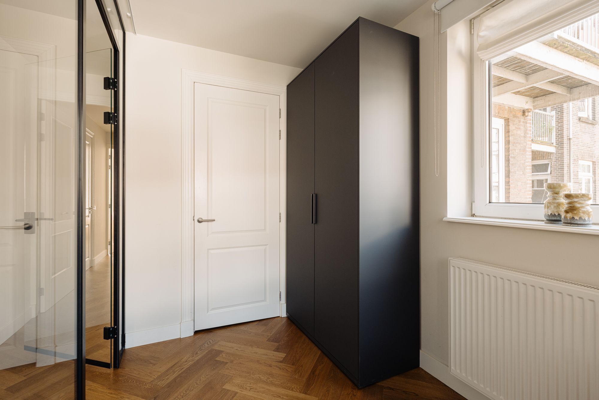 The Bay Window: Spacious Apartment with Vondelpark Views — 18