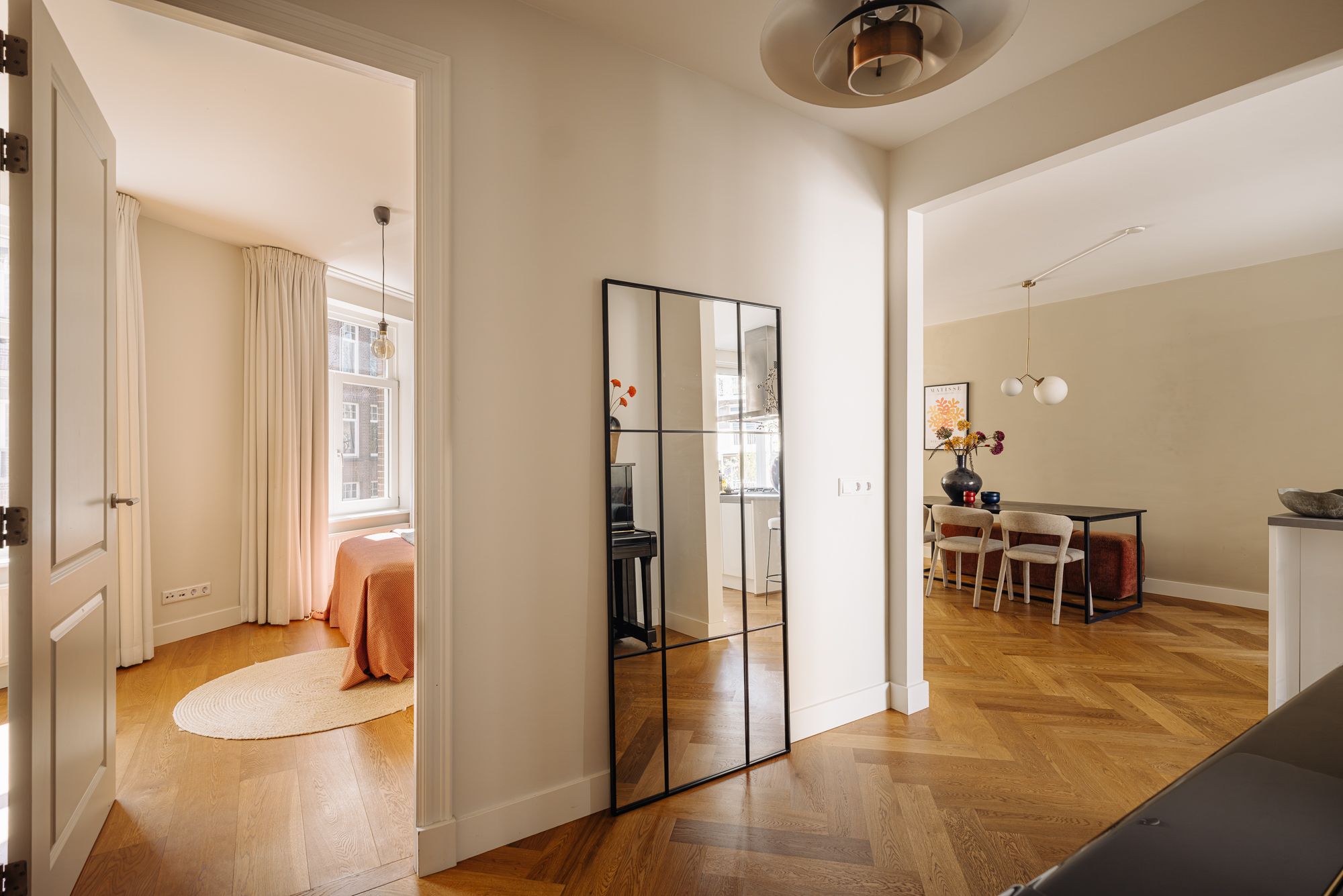 The Bay Window: Spacious Apartment with Vondelpark Views — 12