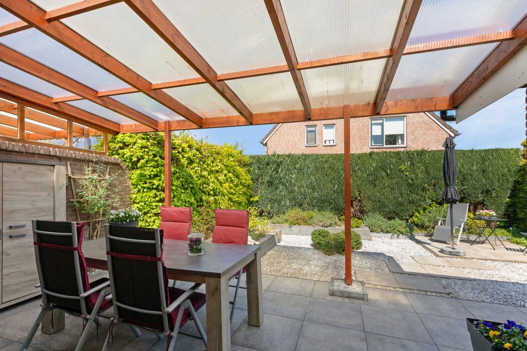Charming Semi-Detached Home with Luxury Kitchen, Garage and Solar Panels in Stokkum — 31