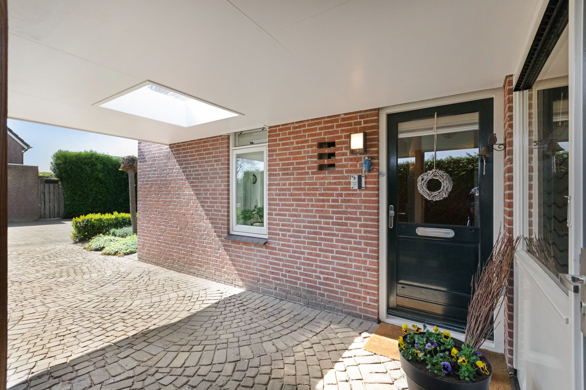 Charming Semi-Detached Home with Luxury Kitchen, Garage and Solar Panels in Stokkum — 9