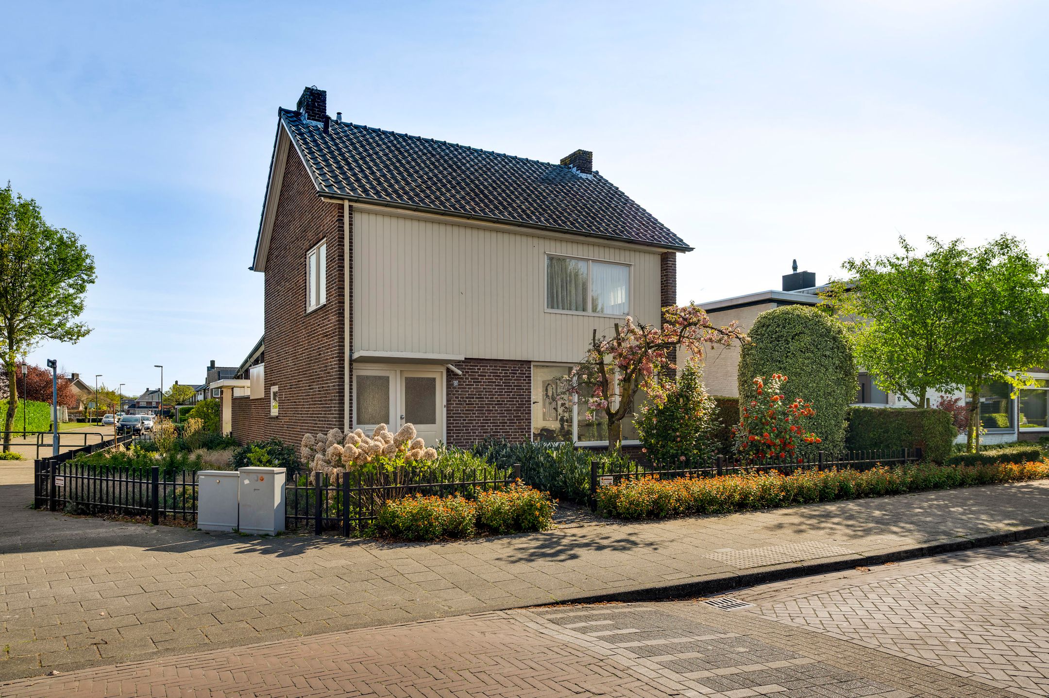 Smits van Oyenlaan 8 
