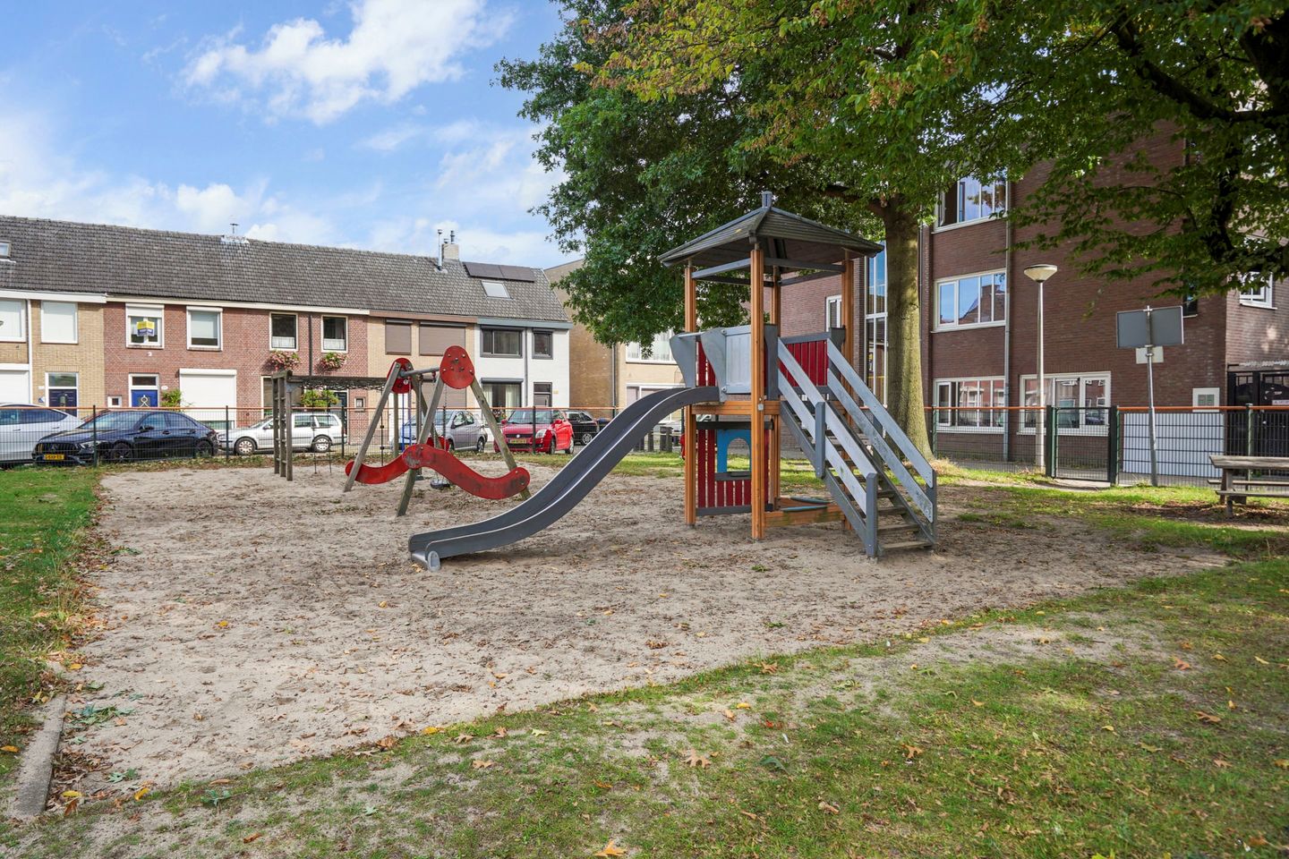 Photo 40 of Deken Botsstraat 8