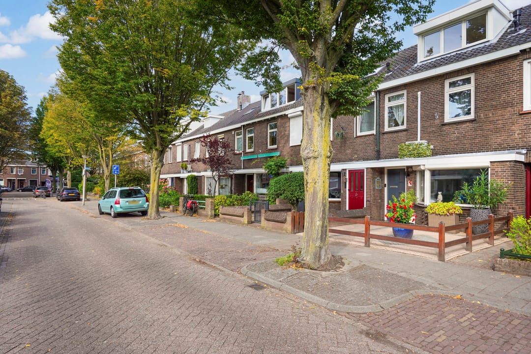 Photo 38 of Deken Botsstraat 8