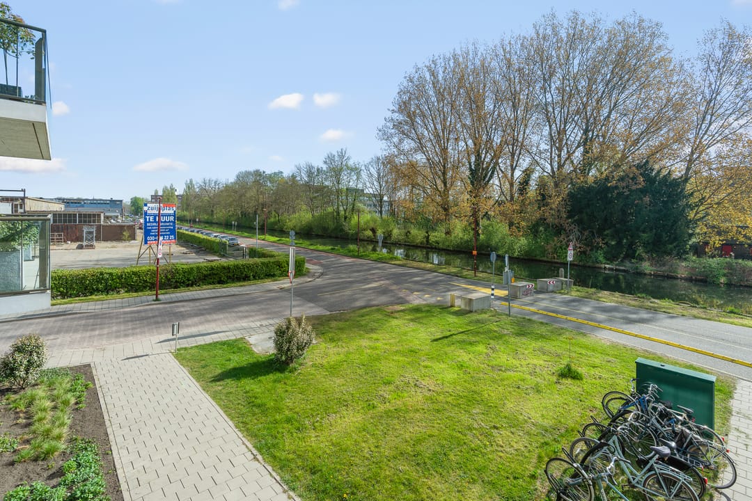 Photo 16 of Herenstraat 135