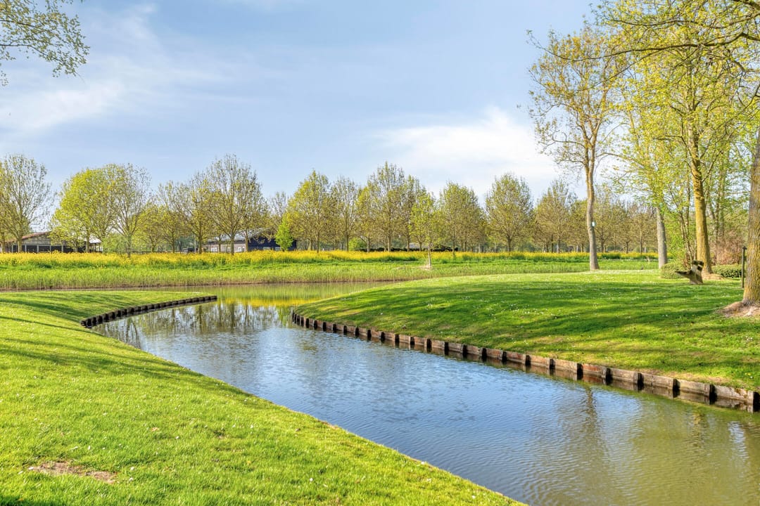 Foto 41 van Admiraal de Ruyterlaan 9