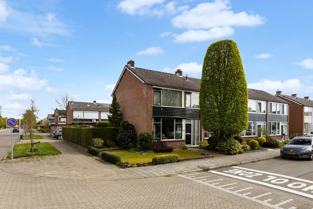 Photo 1 of Van der Duin van Maasdamlaan 16