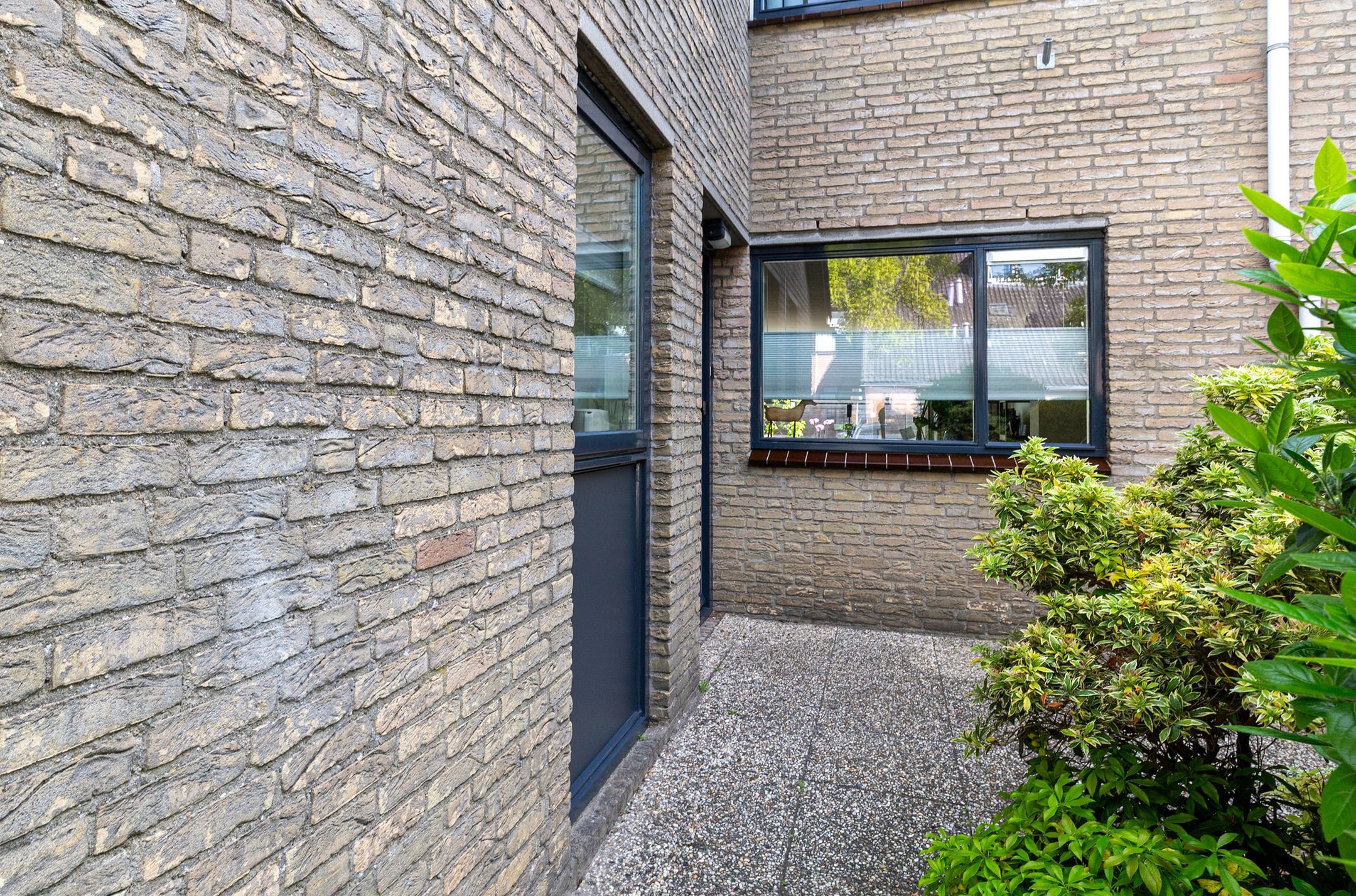 Photo 45 of Brugstraat 12