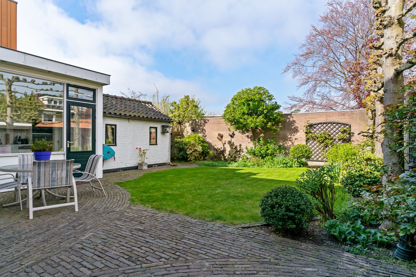 Photo 20 of Van den Vondellaan 32