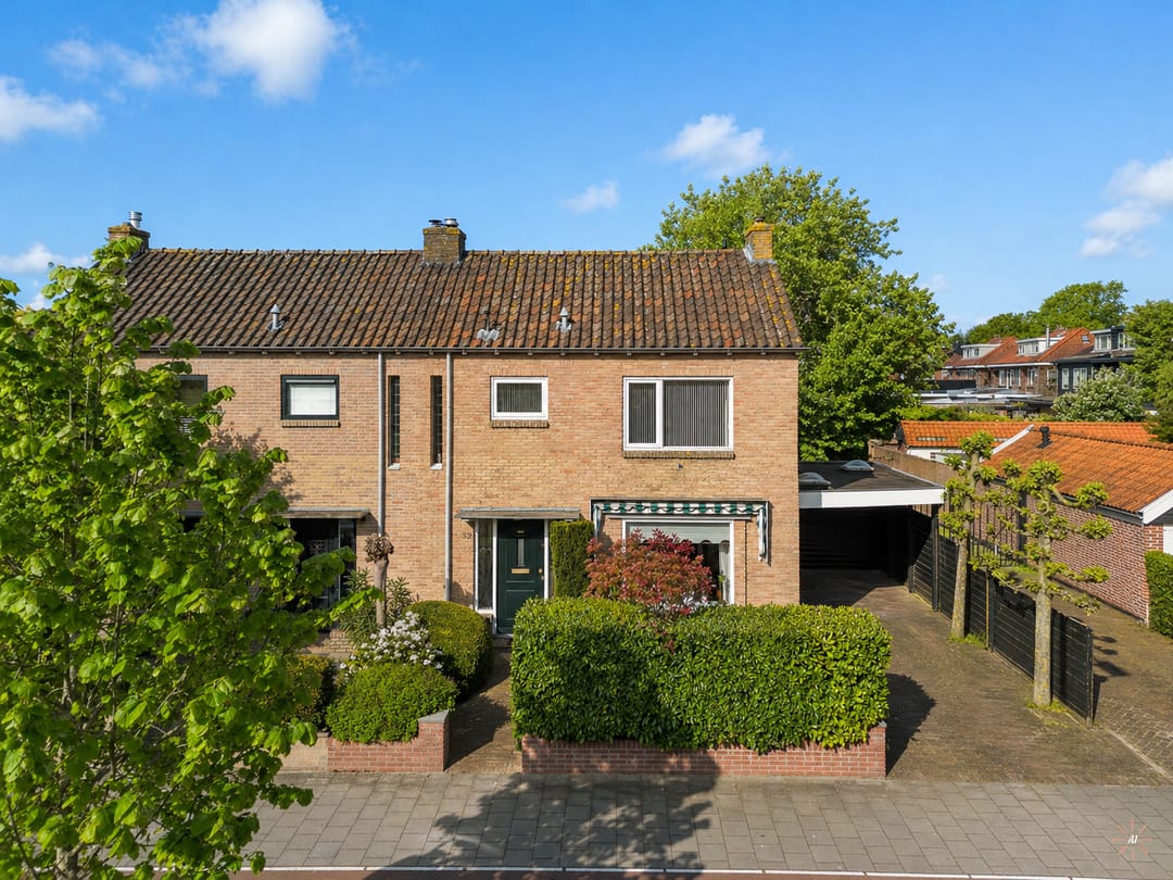 Photo 32 of Van den Vondellaan 32