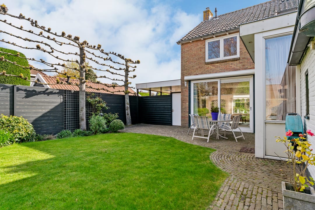 Photo 23 of Van den Vondellaan 32