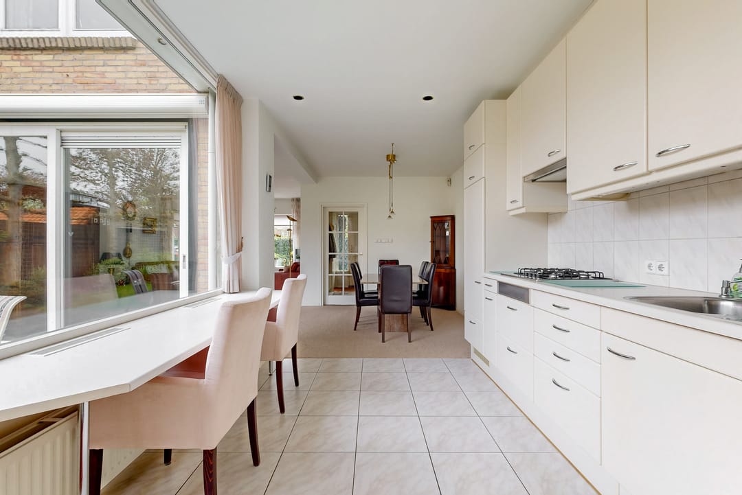 Photo 11 of Van den Vondellaan 32