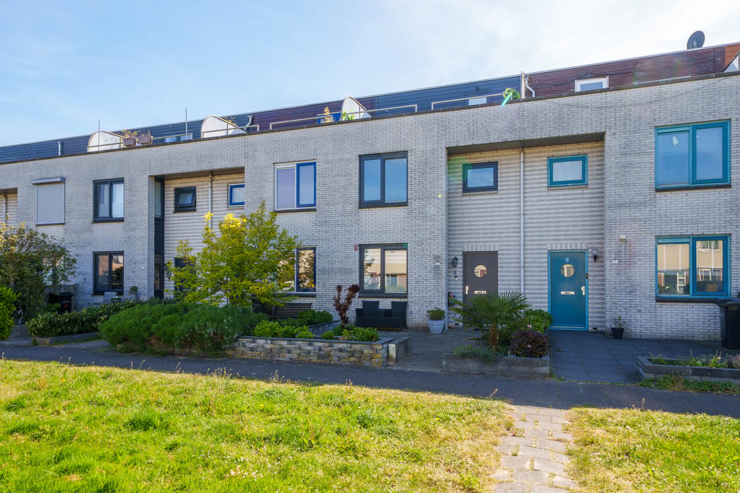 Photo 1 of Clare Lennartstraat 9
