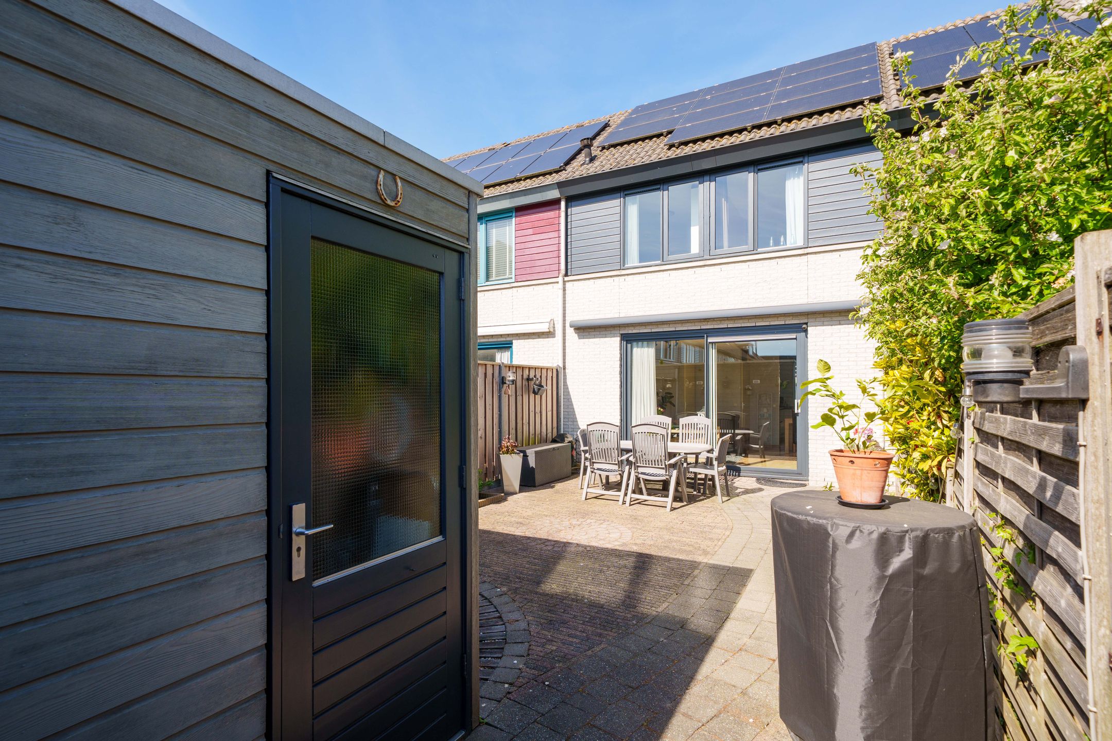 Photo 33 of Clare Lennartstraat 9