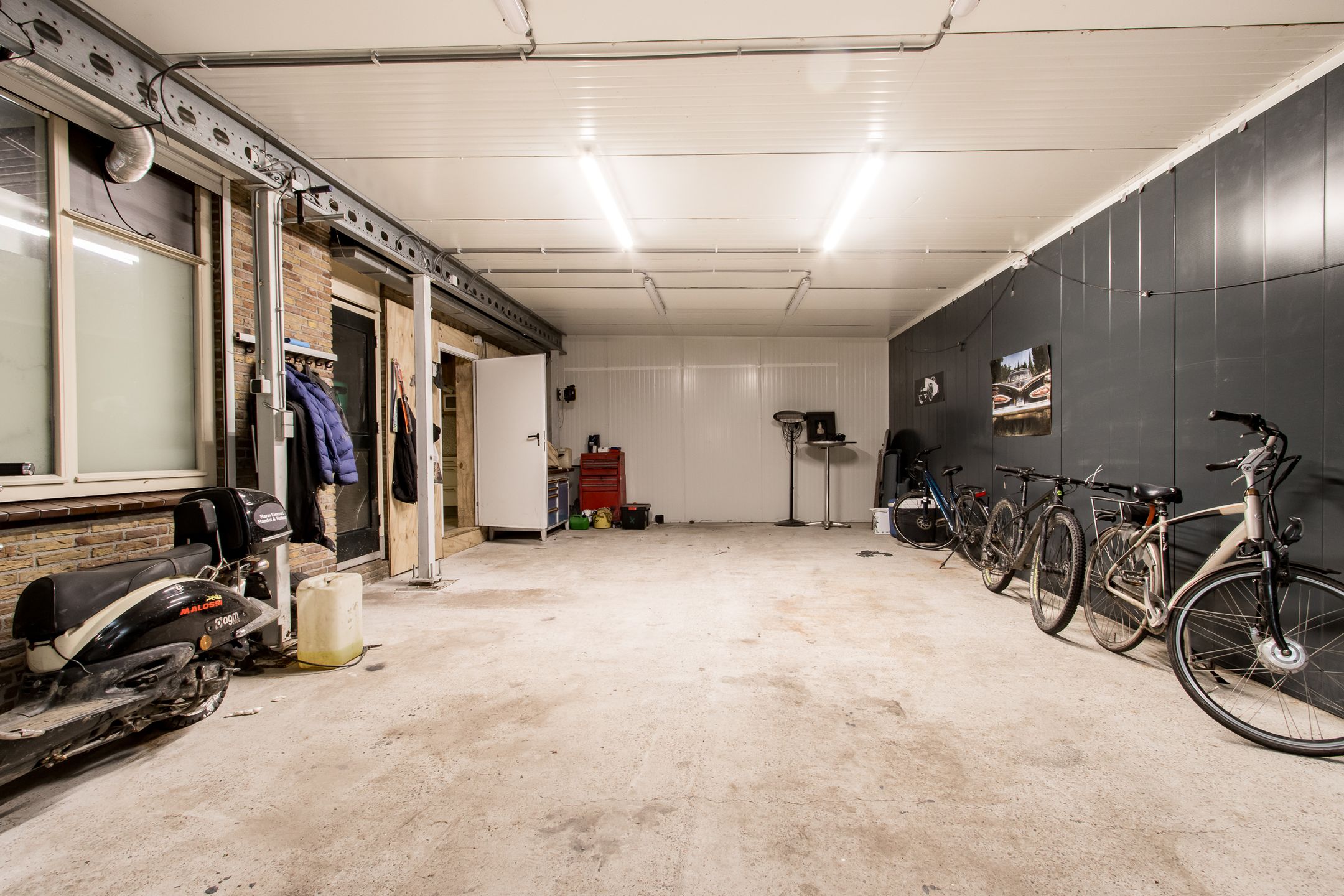 Photo 36 of Broeksestraat 10