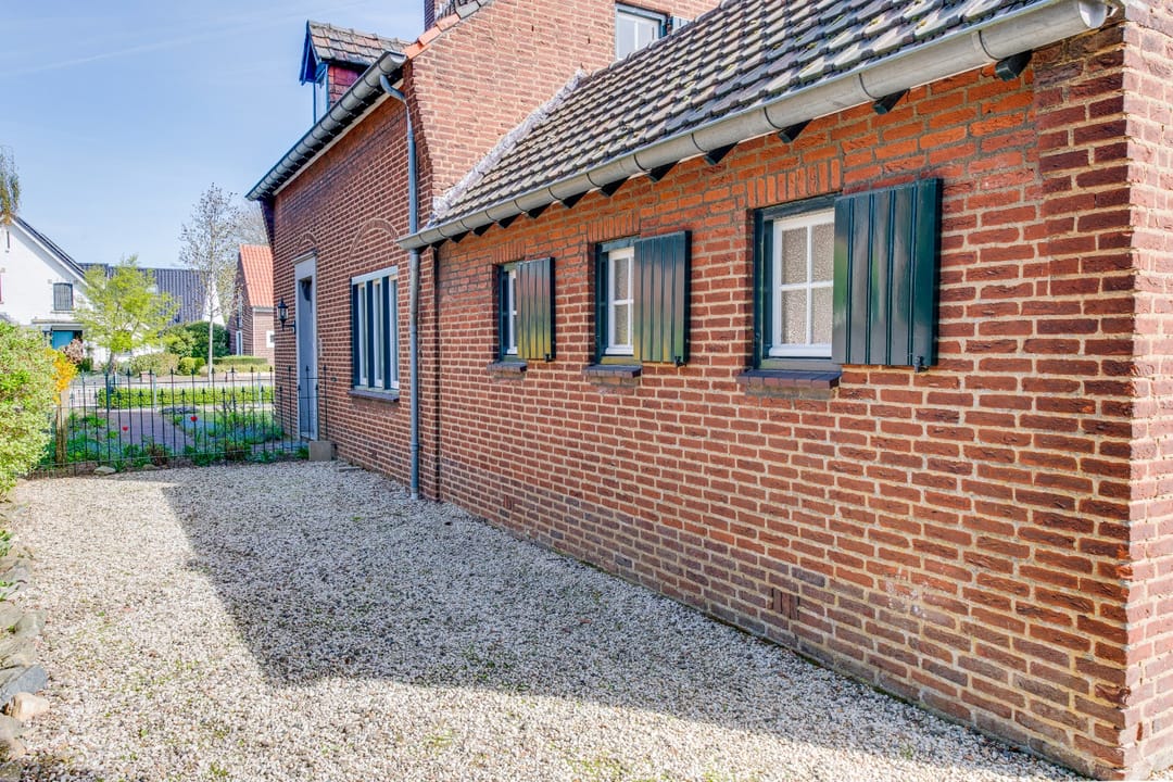 Photo 8 of Veestraat 19
