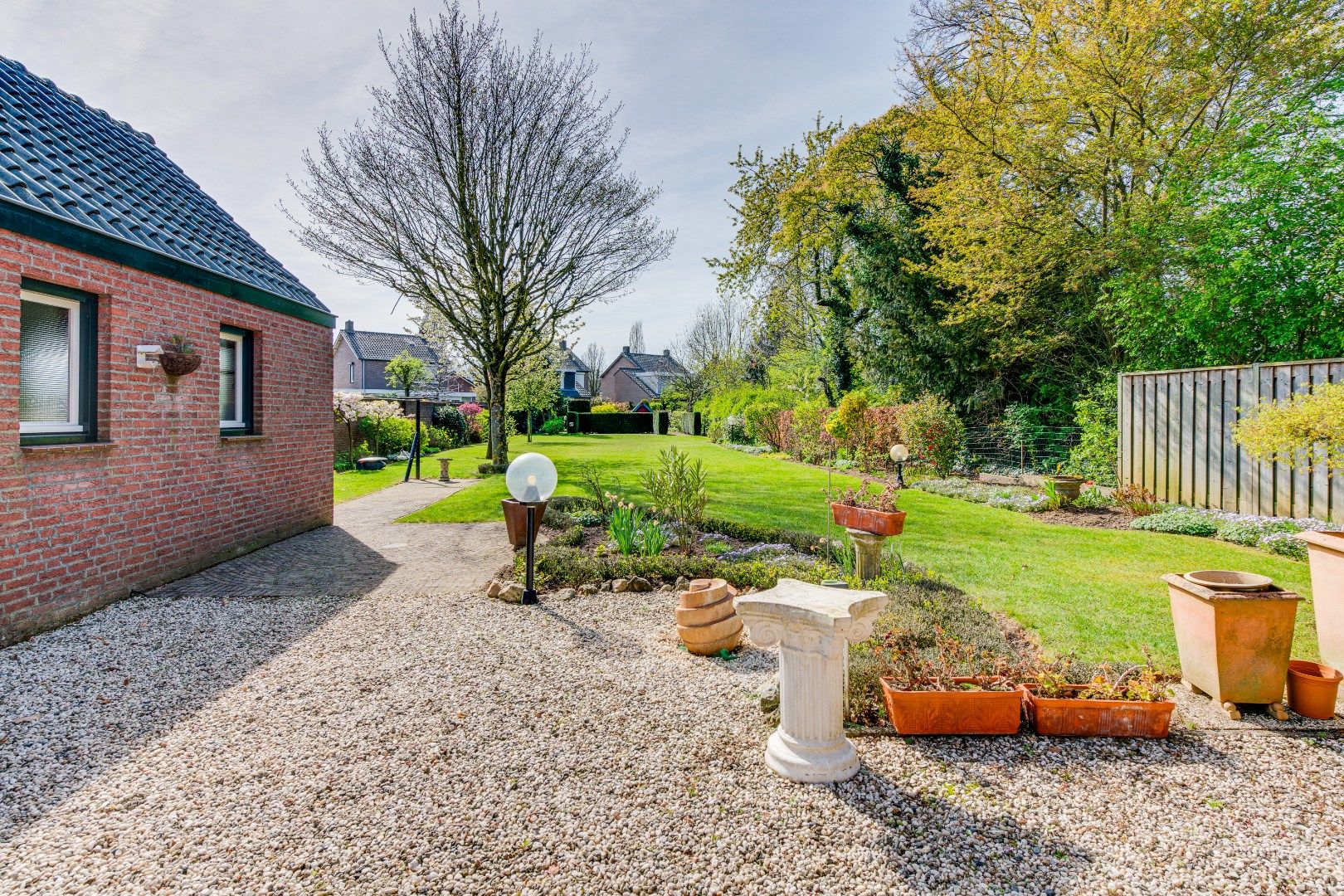 Photo 3 of Veestraat 19