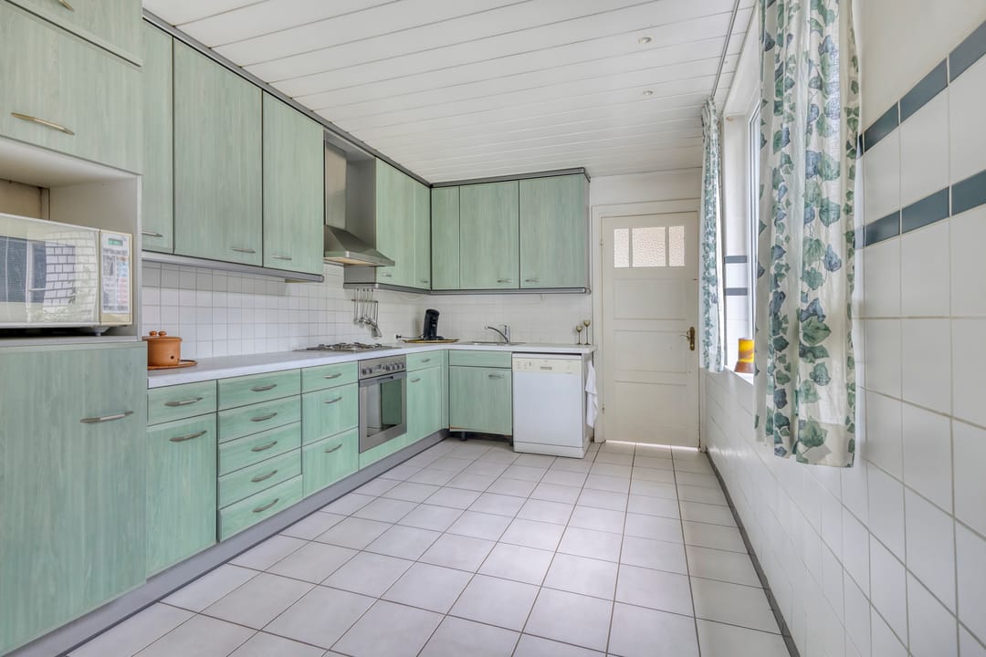 Historic Art Nouveau Mansion with Endless Possibilities in Roermond — 17
