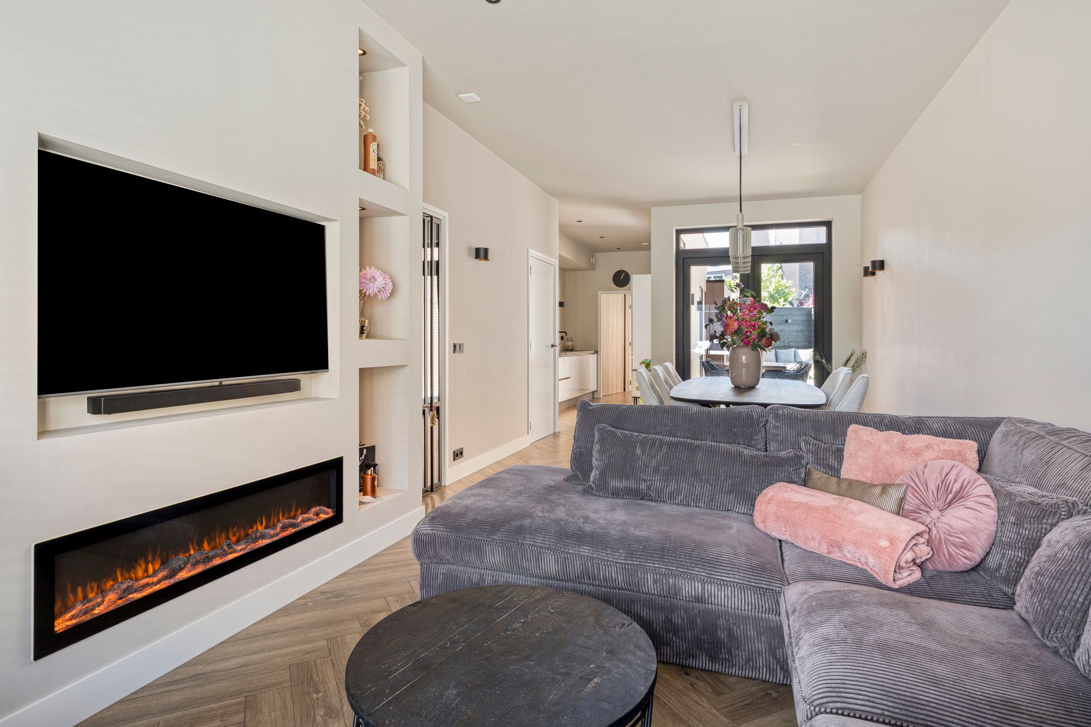 Photo 12 of Hoefstraat 267