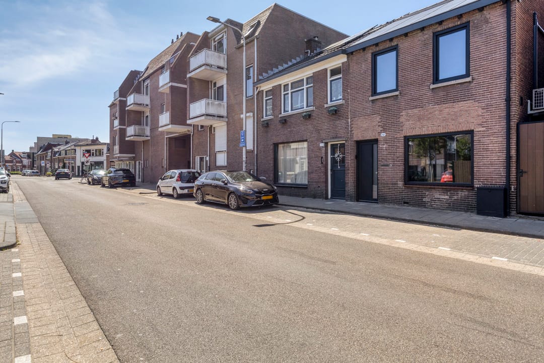 Photo 52 of Hoefstraat 267