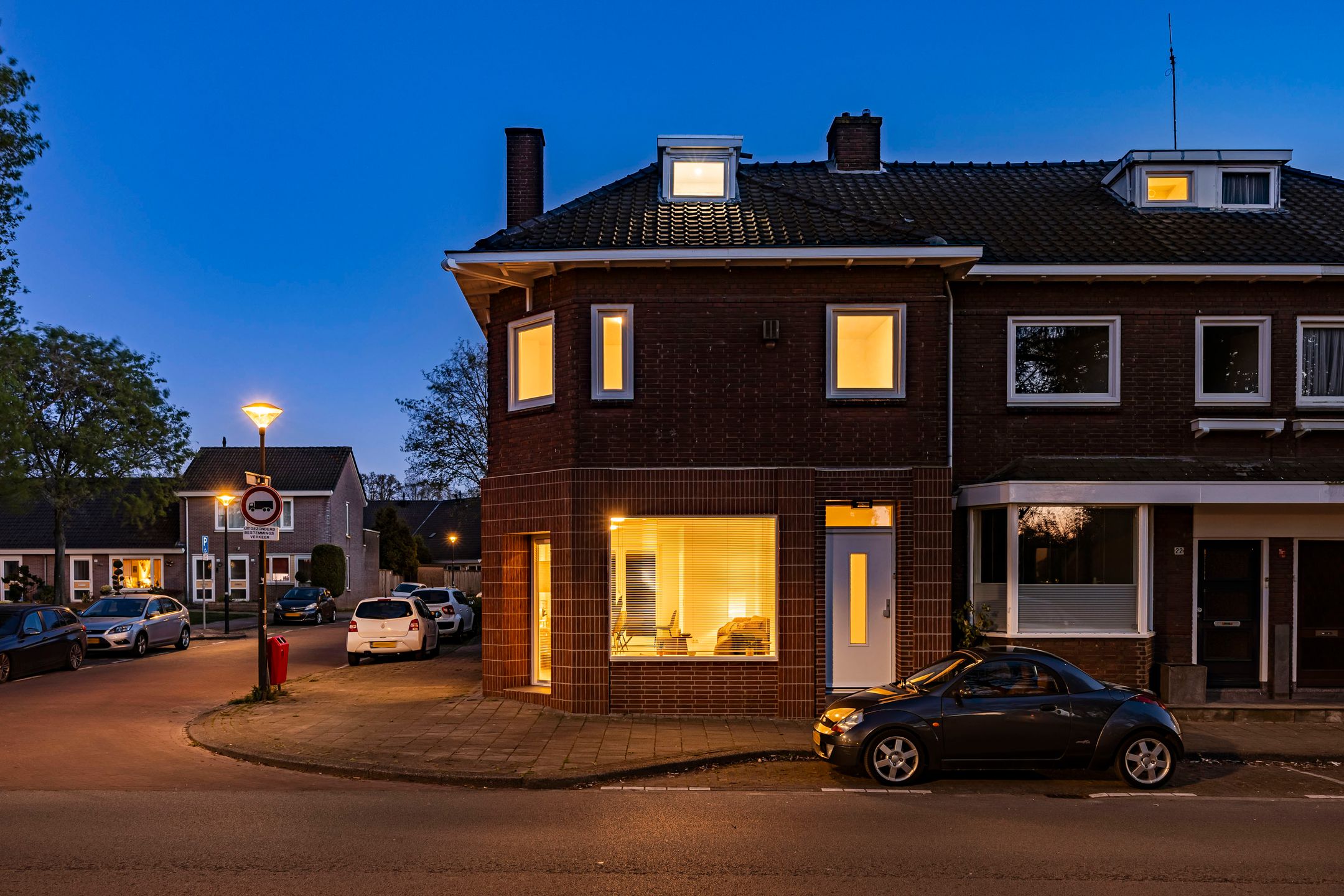 Photo 39 of Faberstraat 24