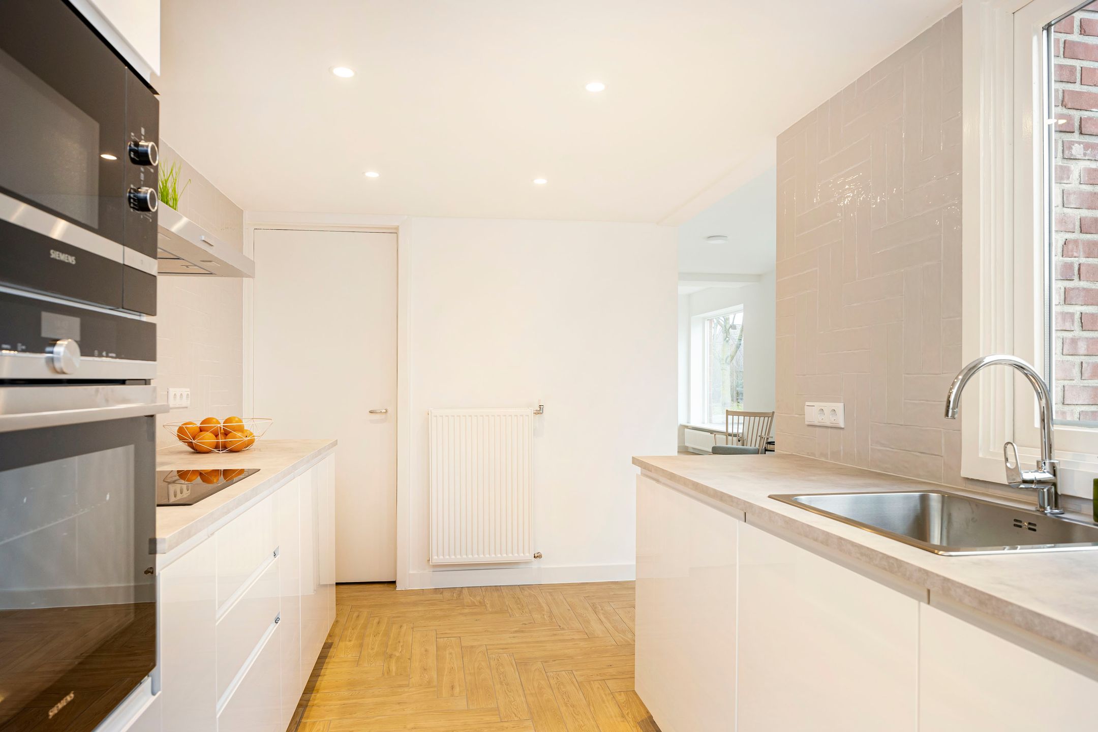 Photo 15 of Faberstraat 24