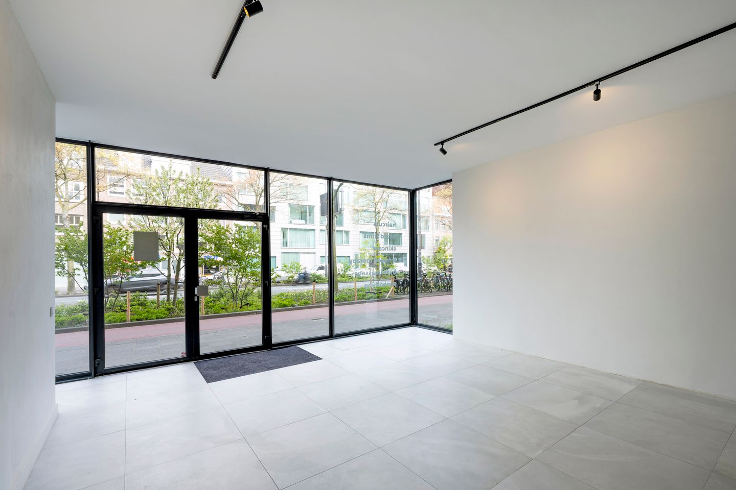 Bekijk foto 4 van Valkenburgerstraat 167-A