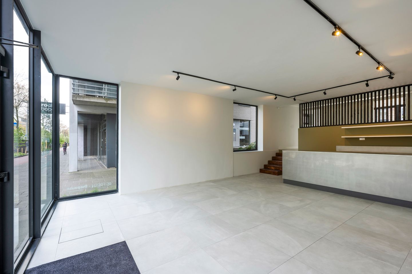 Bekijk foto 3 van Valkenburgerstraat 167-A