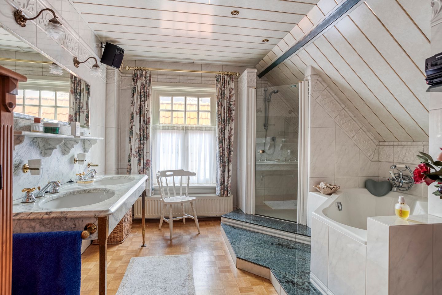 Photo 20 of Dorpstraat 95