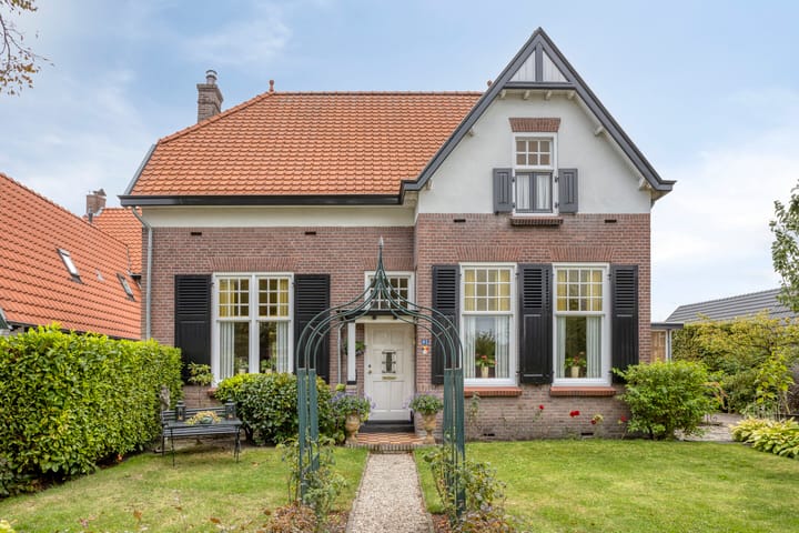 Photo 4 of Dorpstraat 95