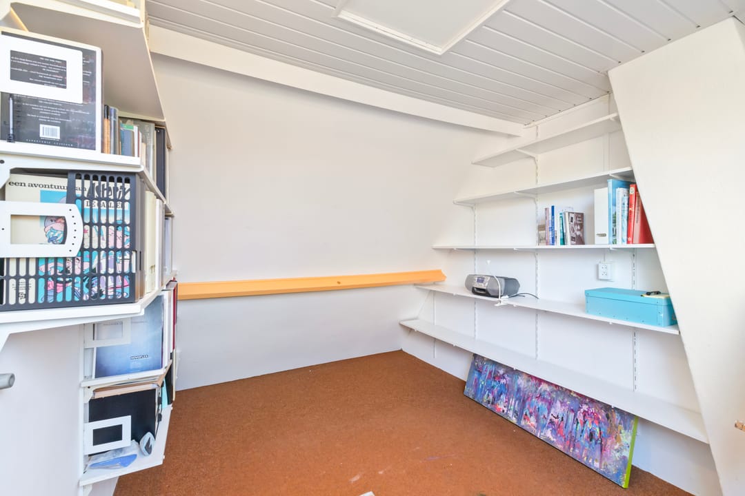 Charming 1935 family home with authentic details and deep garden near city center — 26