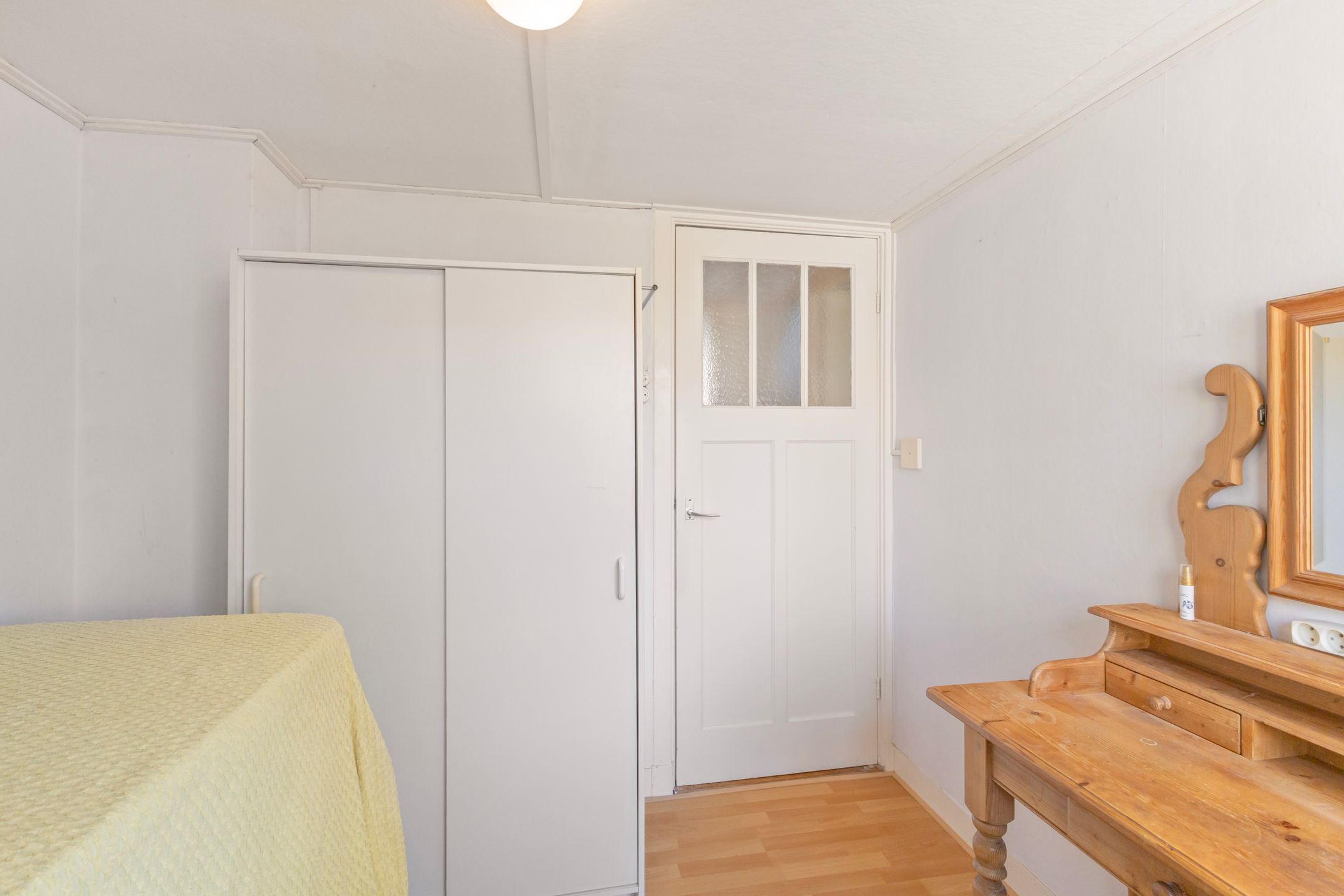 Charming 1935 family home with authentic details and deep garden near city center — 21