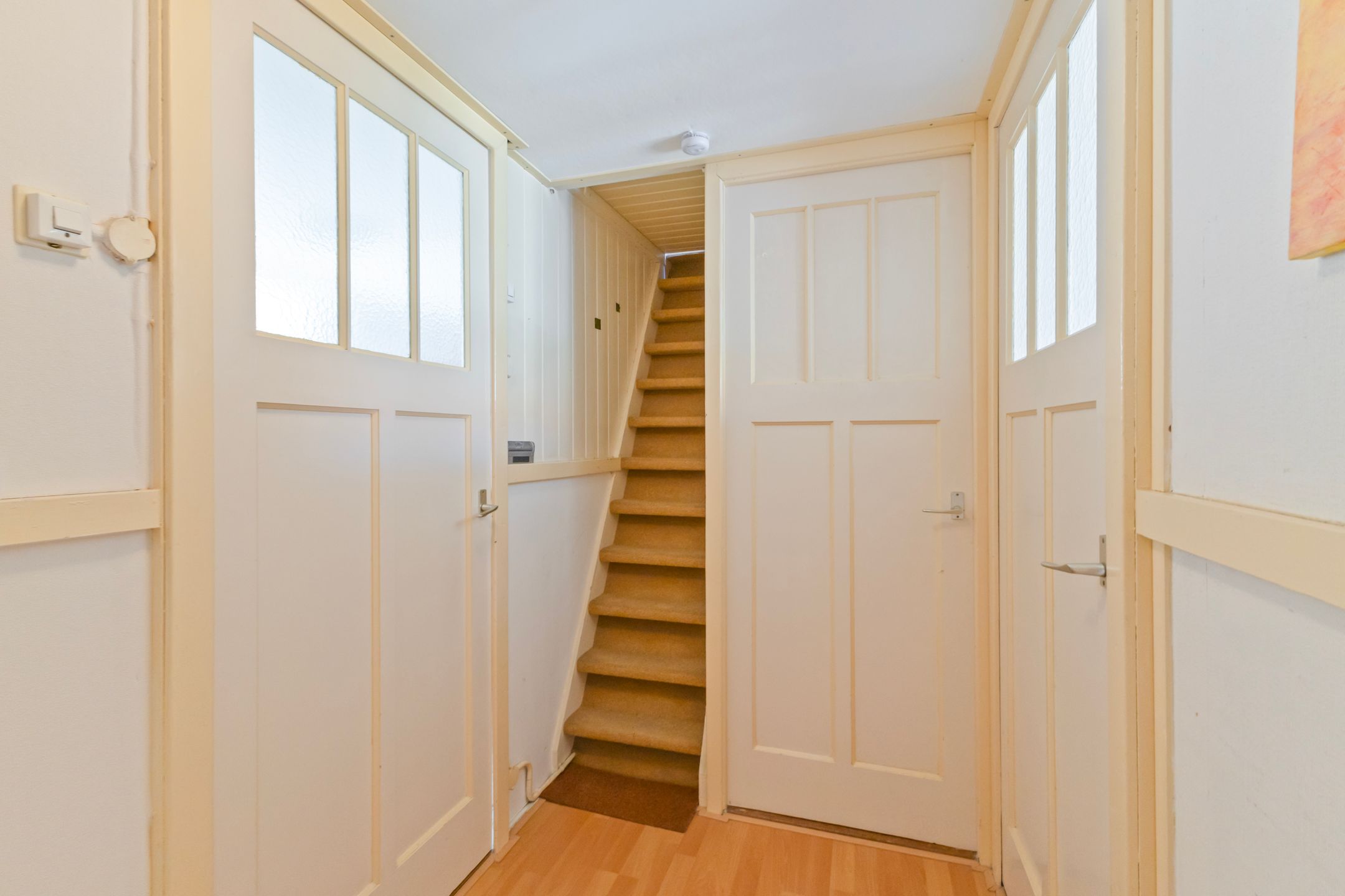 Charming 1935 family home with authentic details and deep garden near city center — 24