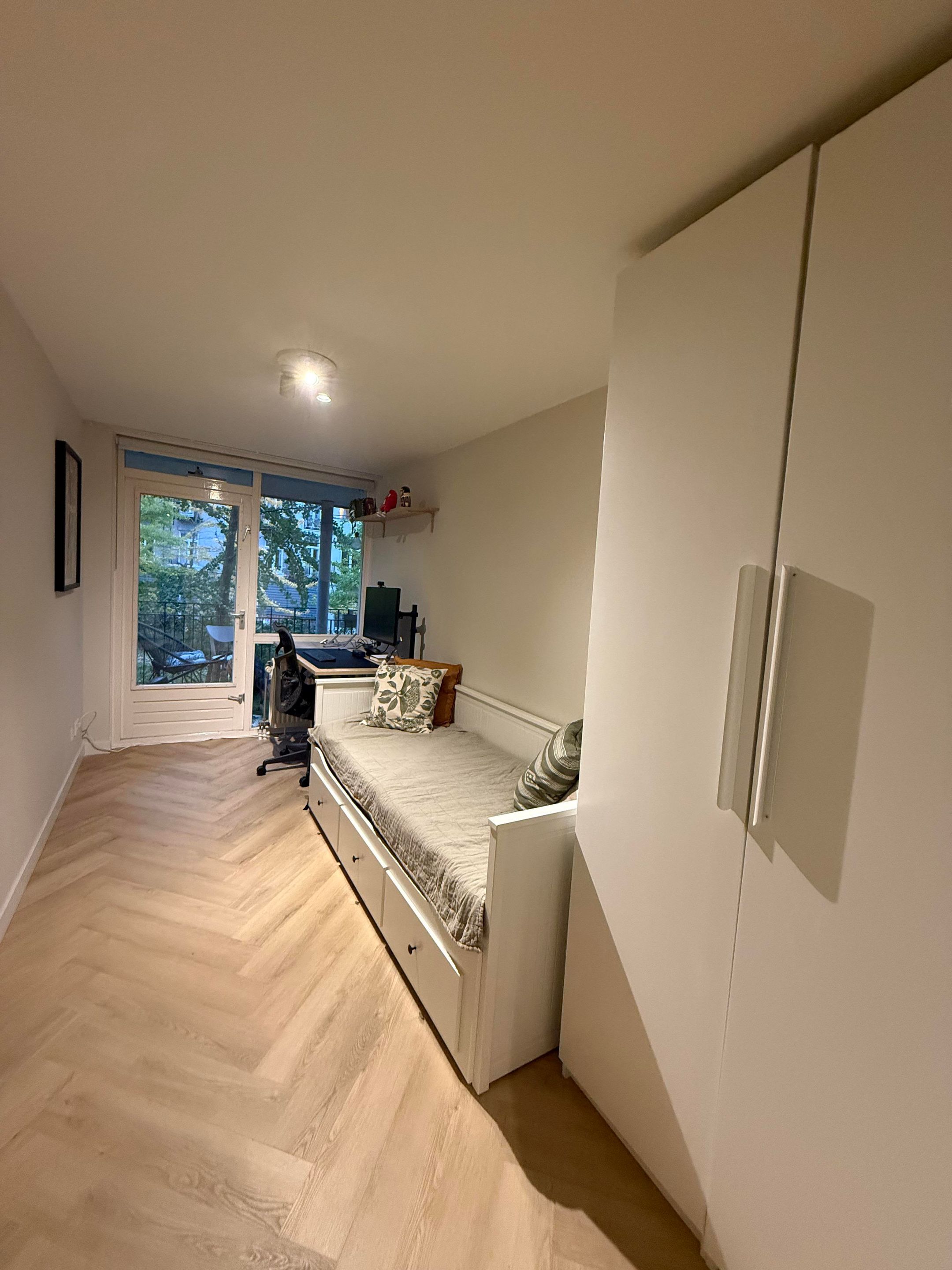 Photo 21 of Muzenstraat 40