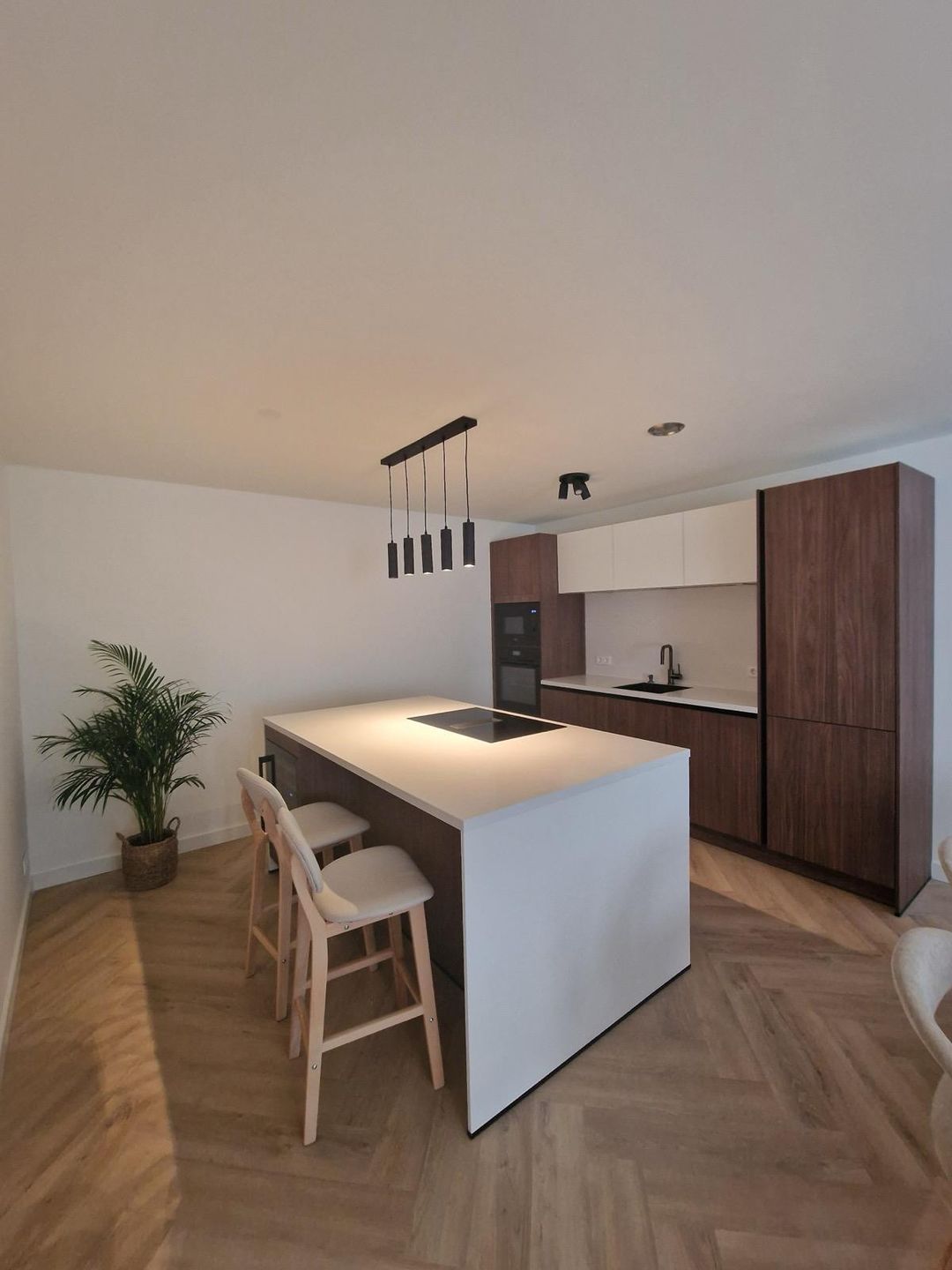 Photo 8 of Muzenstraat 40