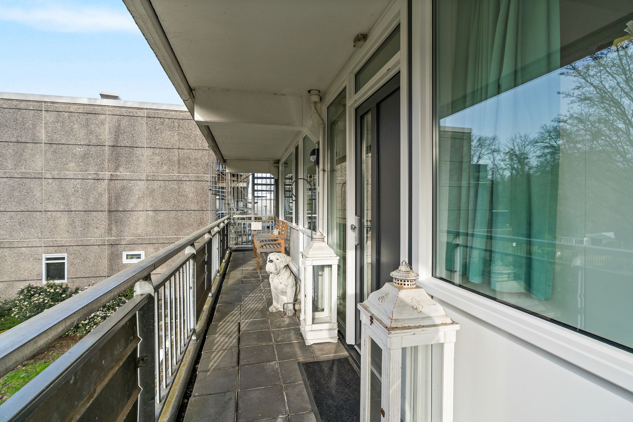 Spacious 3-bedroom apartment with large balcony in quiet Maarssen neighborhood — 12
