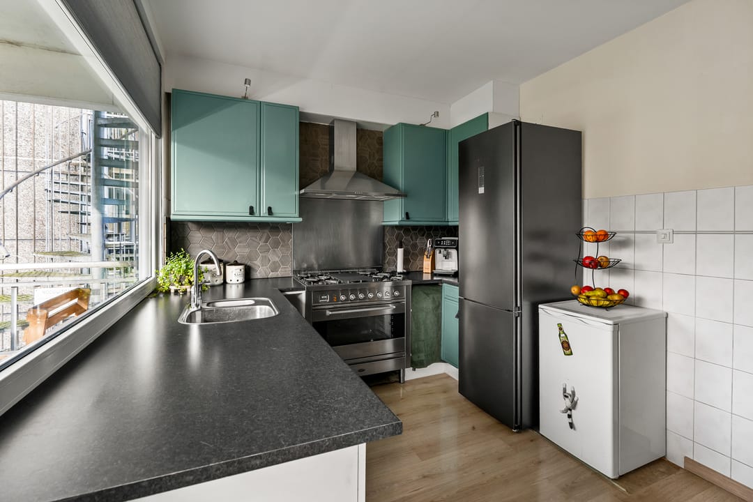 Spacious 3-bedroom apartment with large balcony in quiet Maarssen neighborhood — 16
