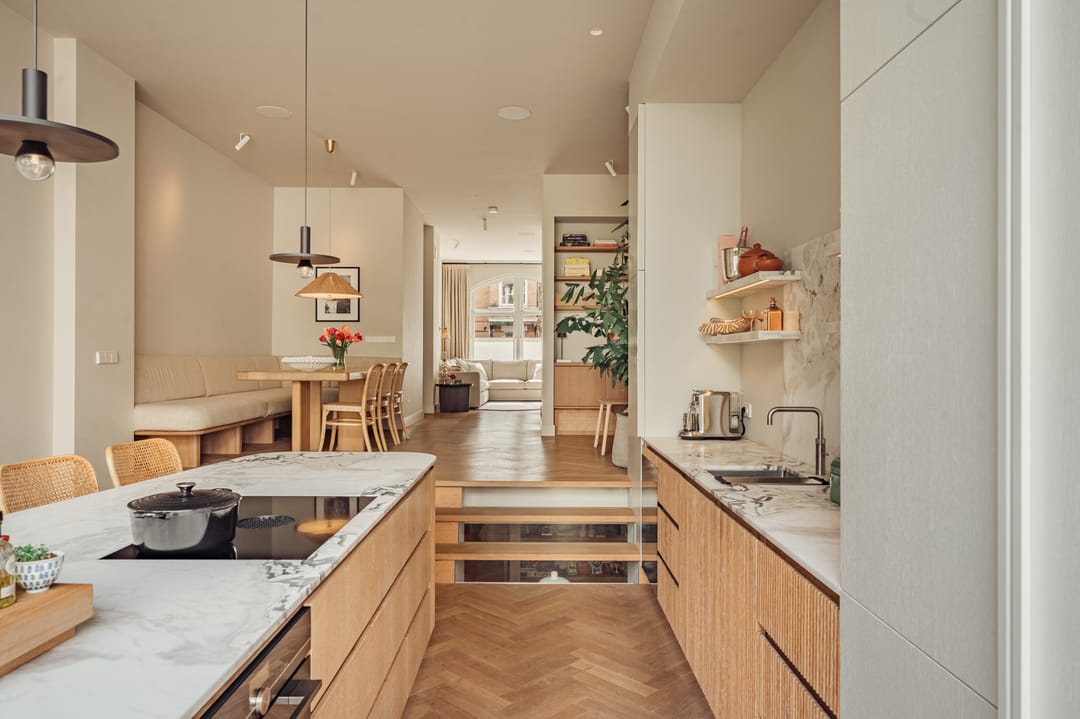 Photo 8 of Van Breestraat 44
