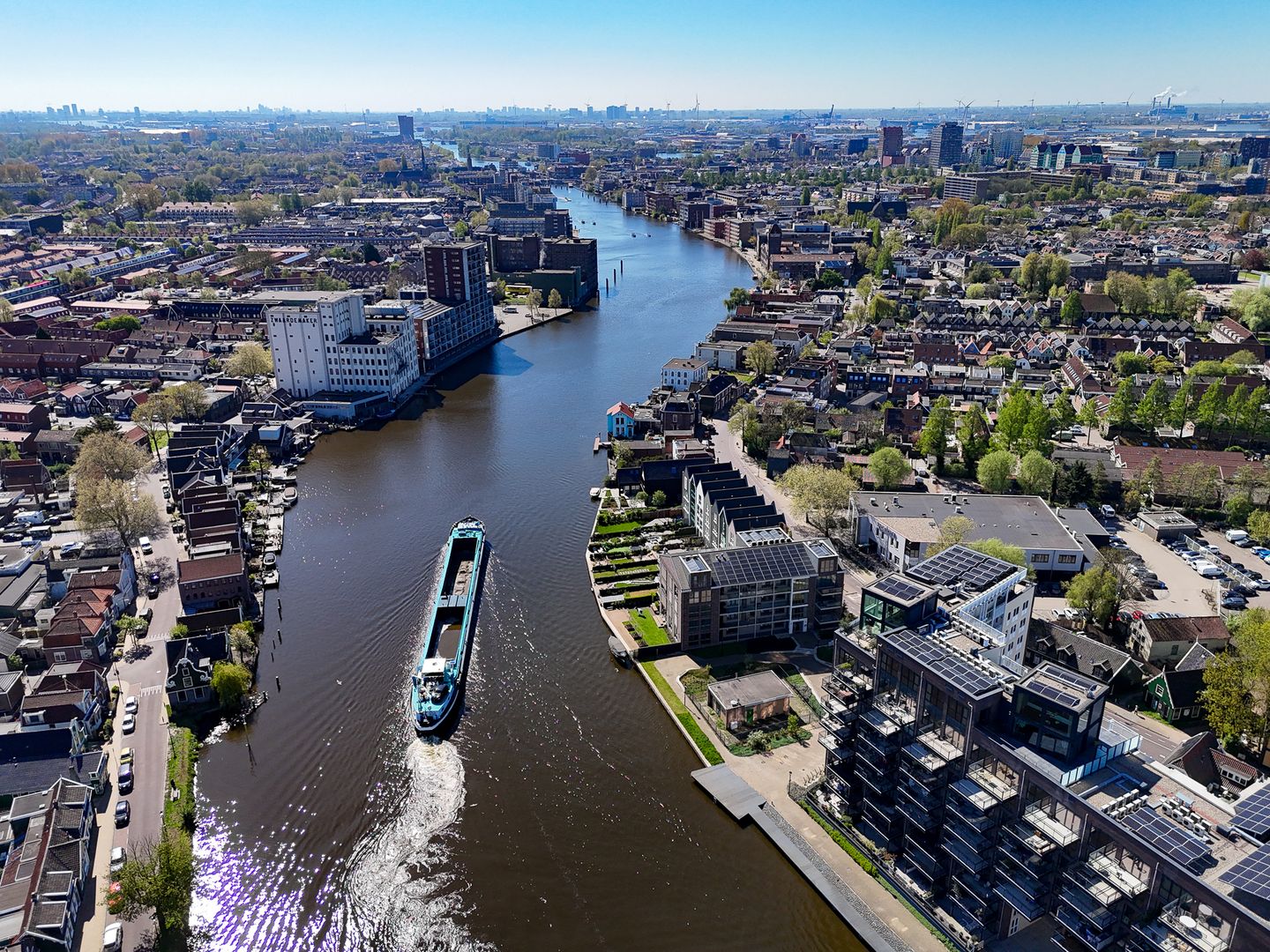 Foto 44 van Westzijde 272-K