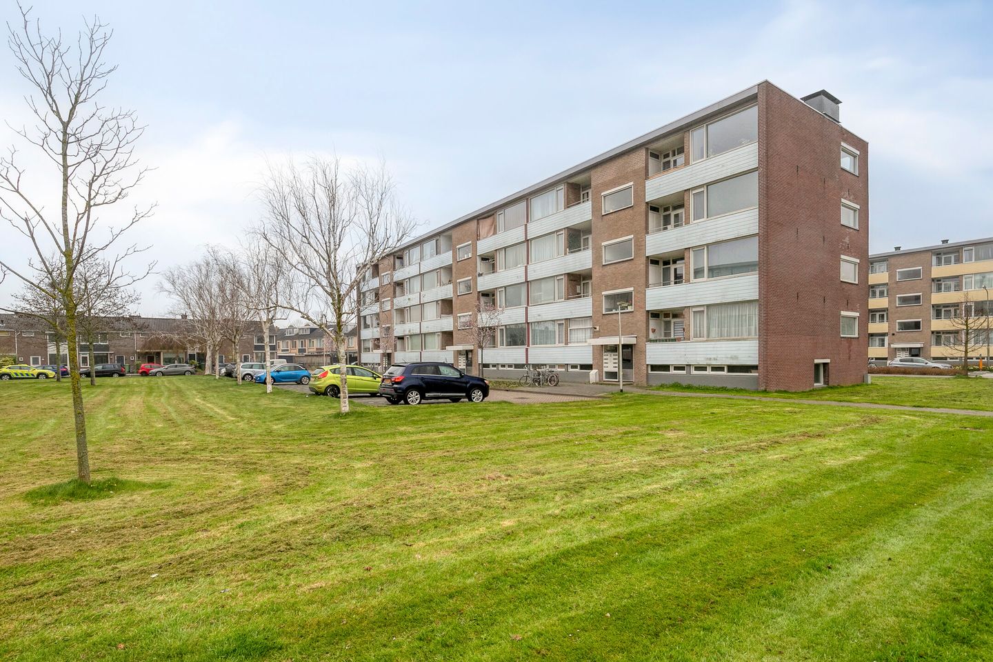 Affordable Move-in Ready Apartment with Two Bedrooms in Green Purmerend Neighborhood — 25