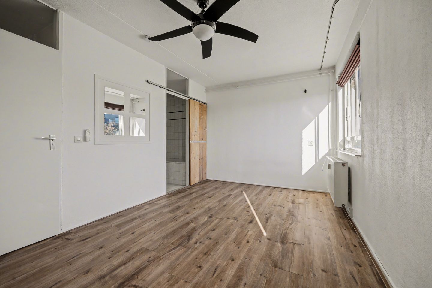 Charming 2-Room Apartment with Balcony in Lelystad Centre — 19