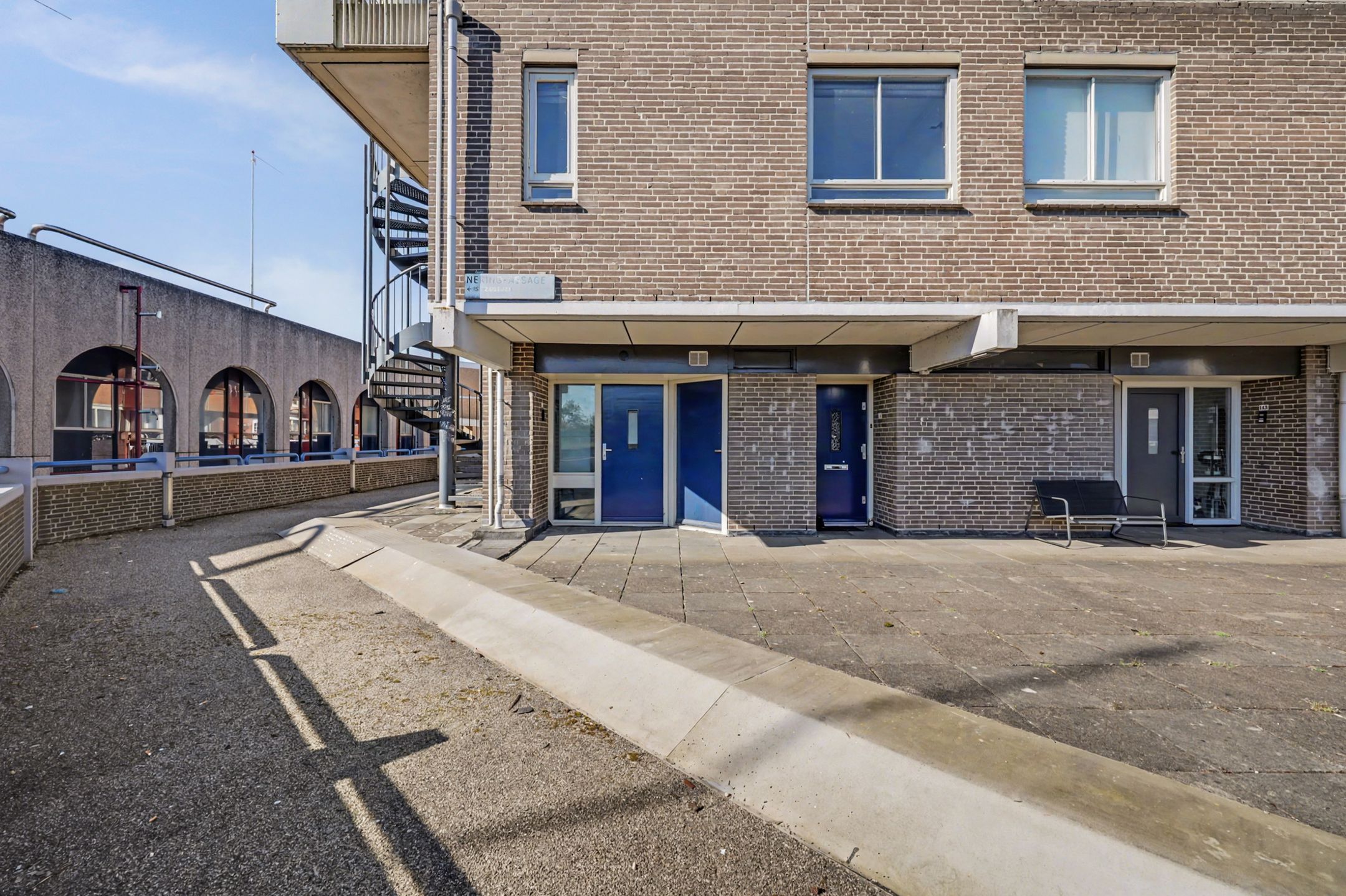 Charming 2-Room Apartment with Balcony in Lelystad Centre — 27