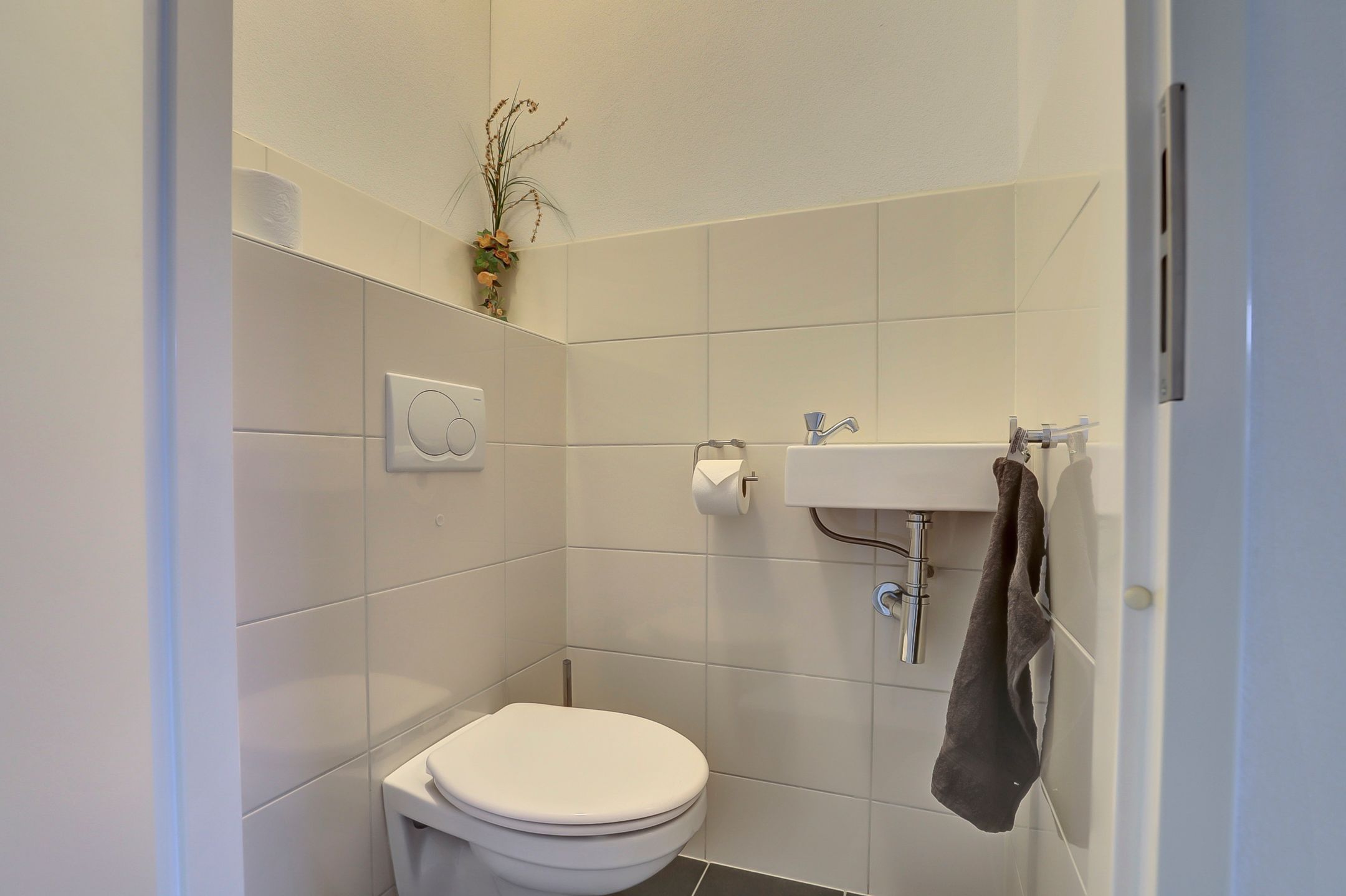 Photo 39 of Zwanebloem 4