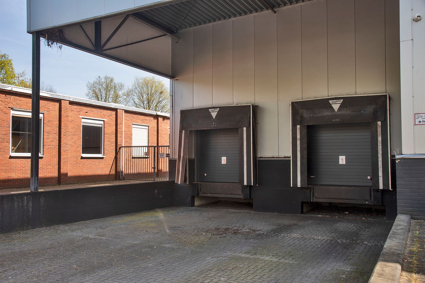 View photo 2 of De Pol 9-A