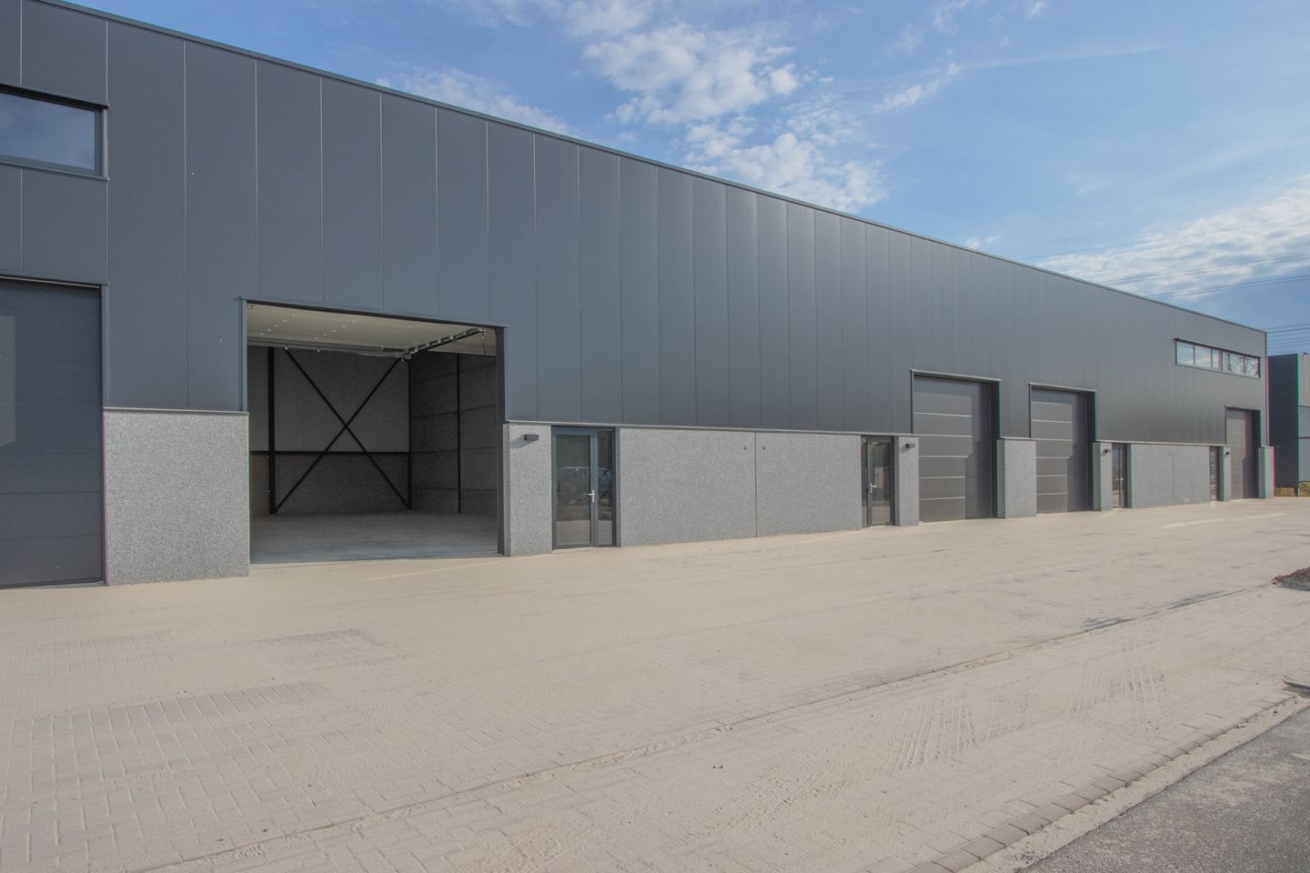 Bekijk foto 2 van Loek Nelissenstraat 43