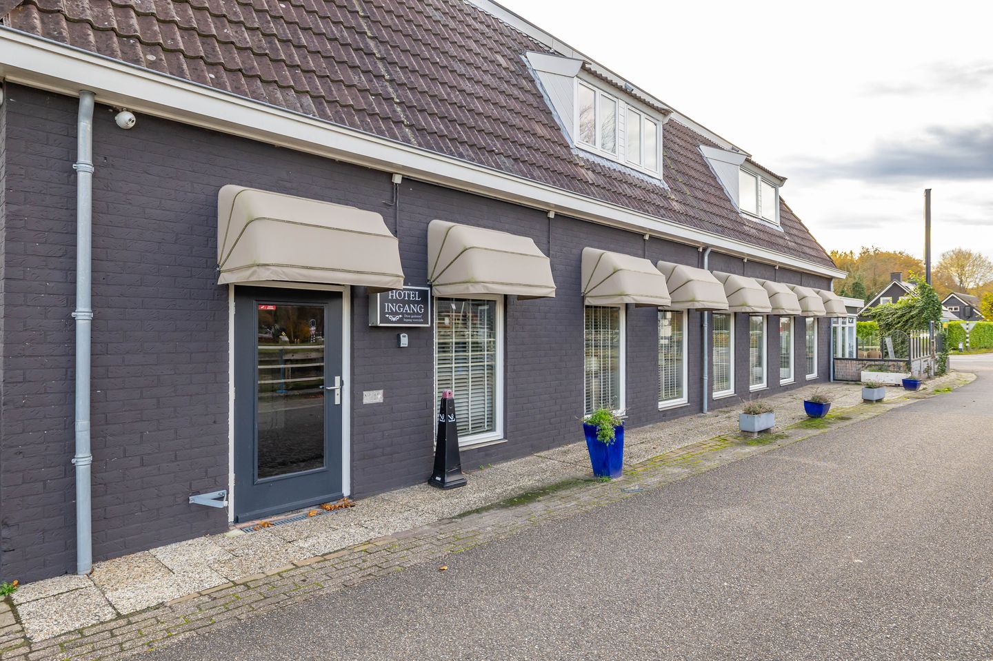 Bekijk foto 5 van Vriezerweg 20