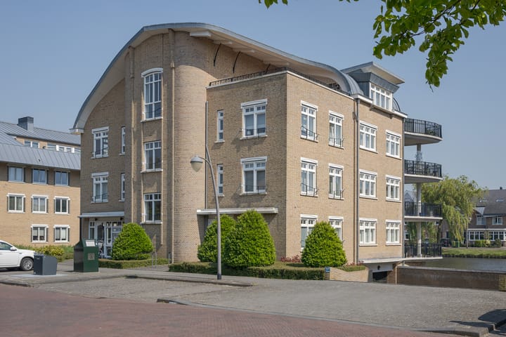 Photo 2 of Hugo Clausstraat 18