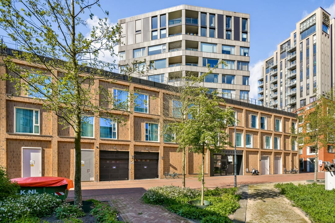 Photo 28 of Vliegerstraat 8