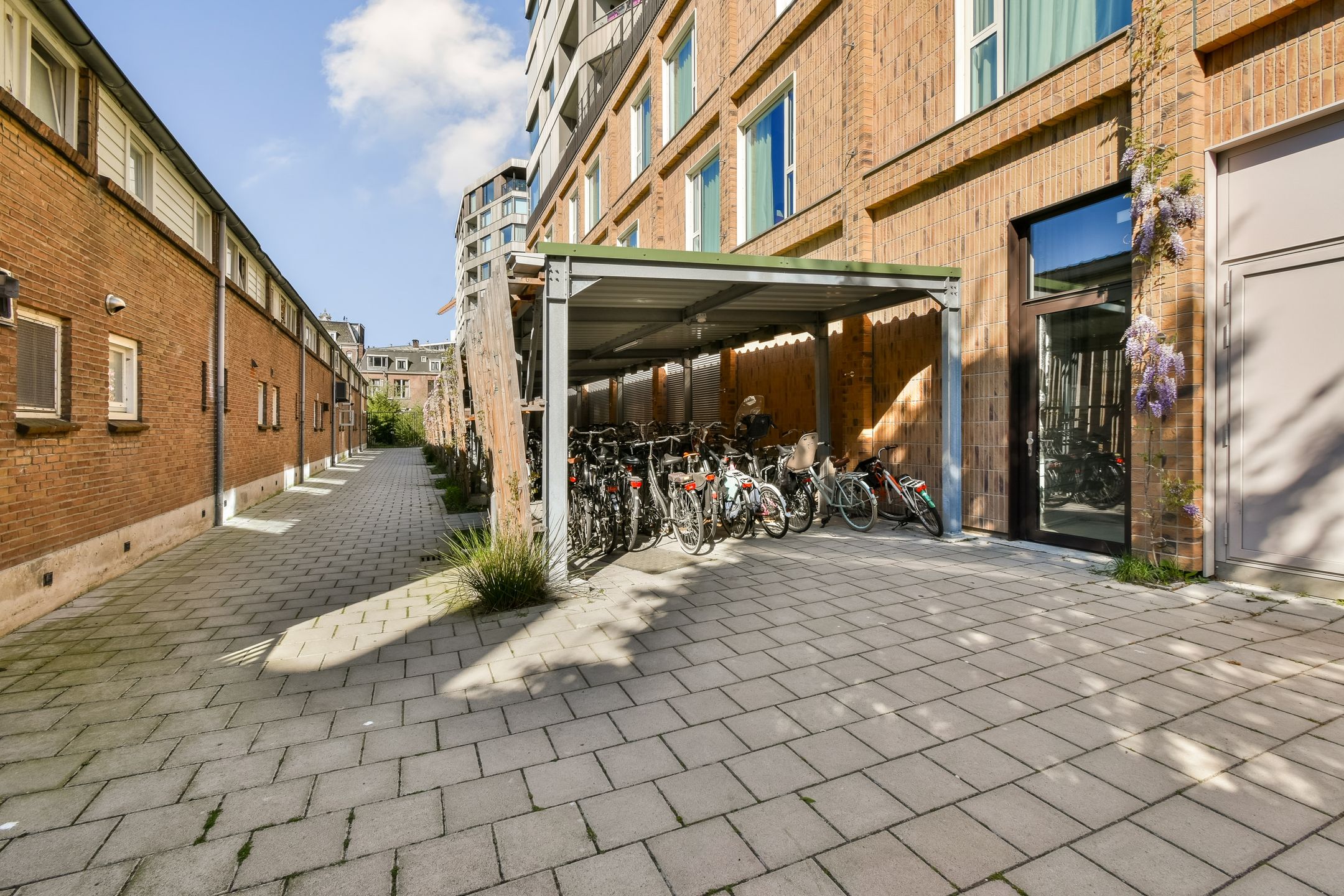 Photo 30 of Vliegerstraat 8