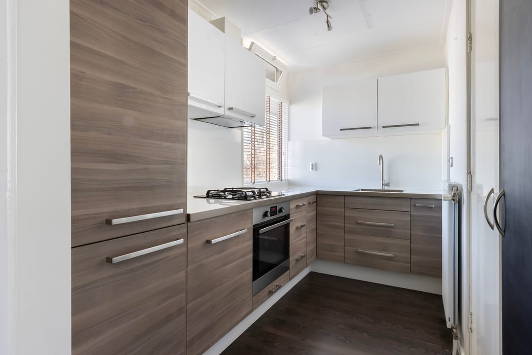 Photo 11 of Van Houtenstraat 54