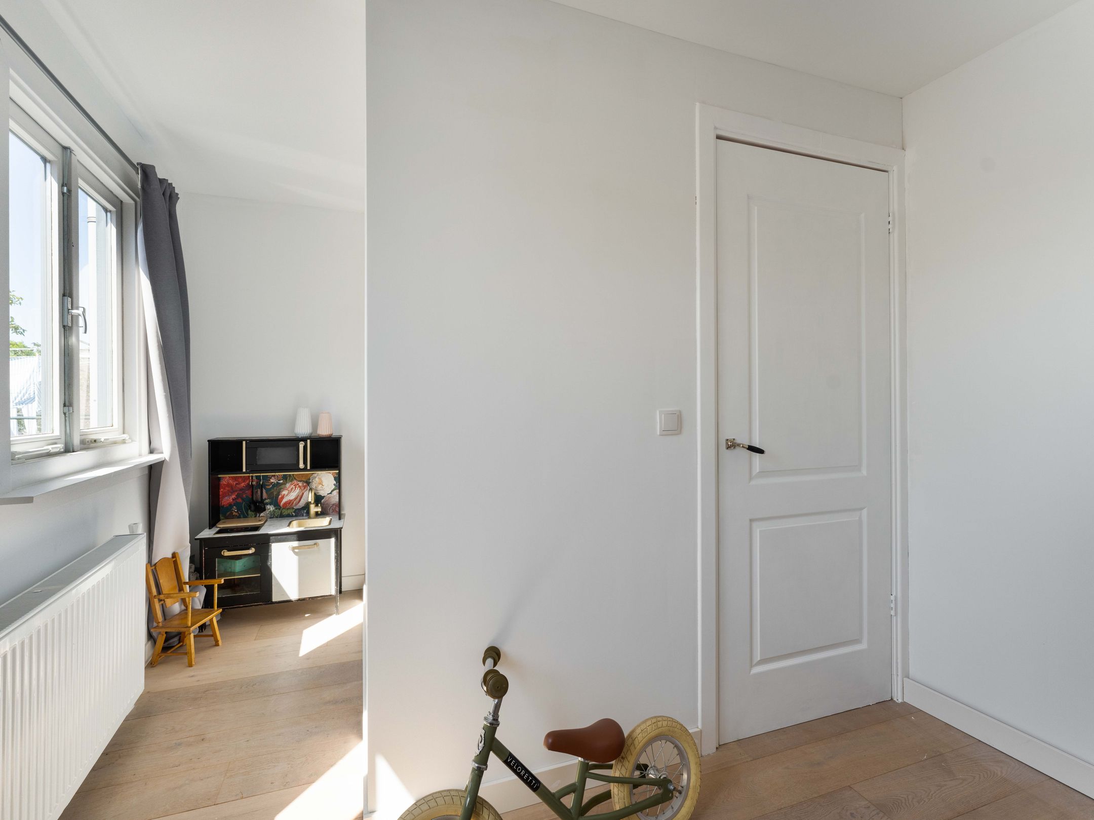 Photo 30 of Van Lennepstraat 18